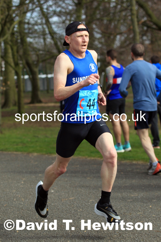 Senior Mens Northern 12 Stage Road Relay, 2022 Northern 12 and 6 Stage Road Relays,  Birkenhead Park, Birkenhead, Wirral.  Photo: David T. Hewitson/Sports for All Pics